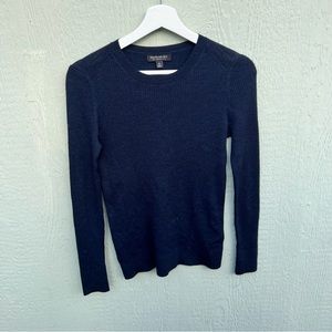 Women’s Banana Republic Merino Wool Sweater size XS